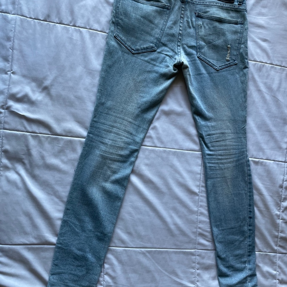 Hot Topic Super Skinny Ripped Jeans - Picture 2 of 4